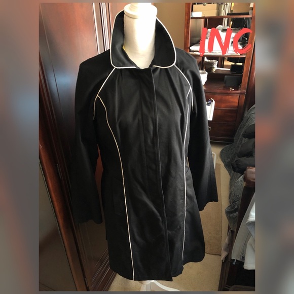INC long coat-gently used-no visible signs of wear - Picture 3 of 6